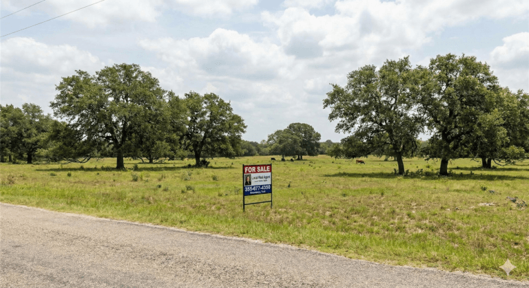 The rural land for sale in simonton